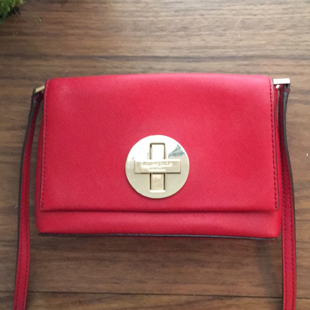 Kate spade cranberry small crossover handbag